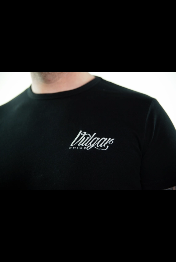 EMBROIDERED T-SHIRT / BLACK